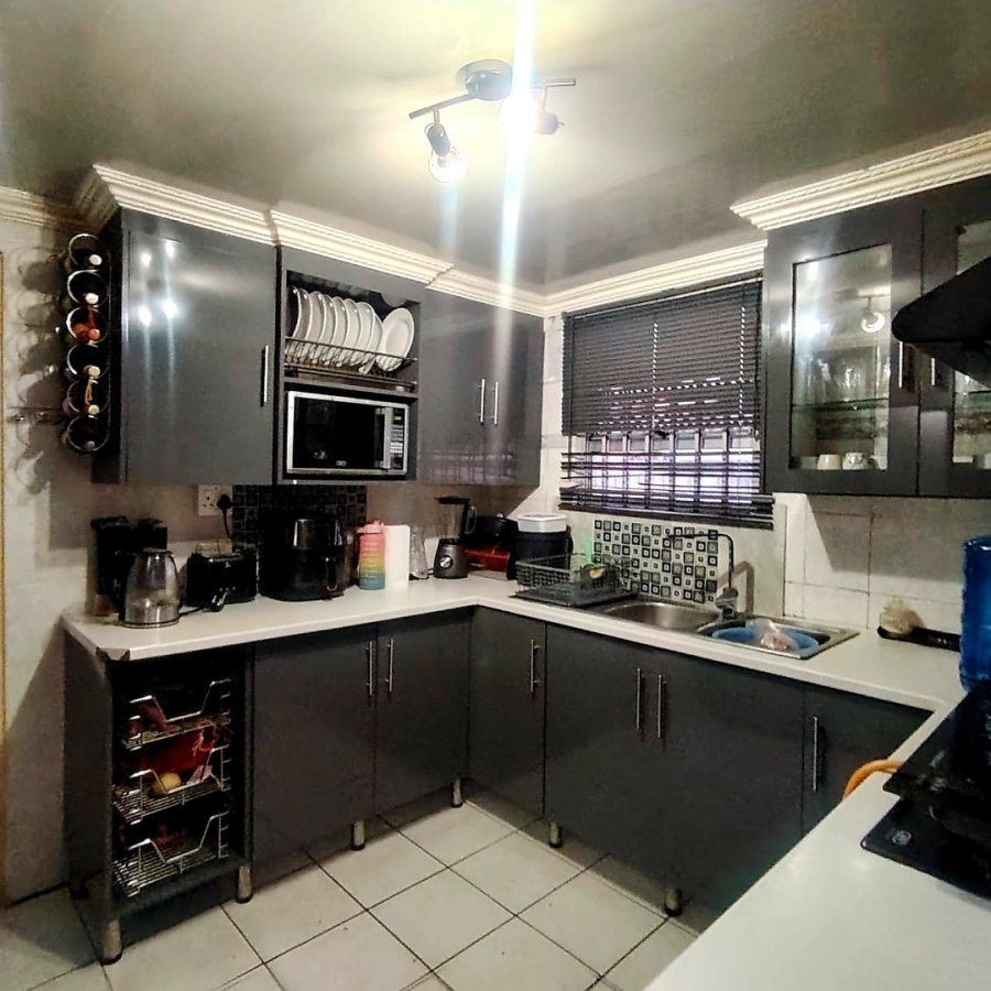 2 Bedroom Property for Sale in Mdantsane Nu 13 Eastern Cape